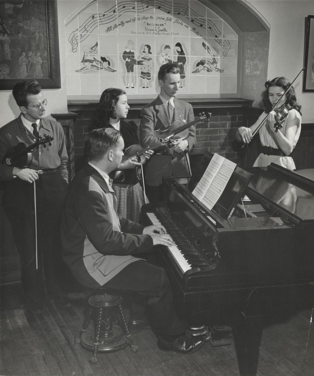 Violinists and pianist at Hull-House Music School