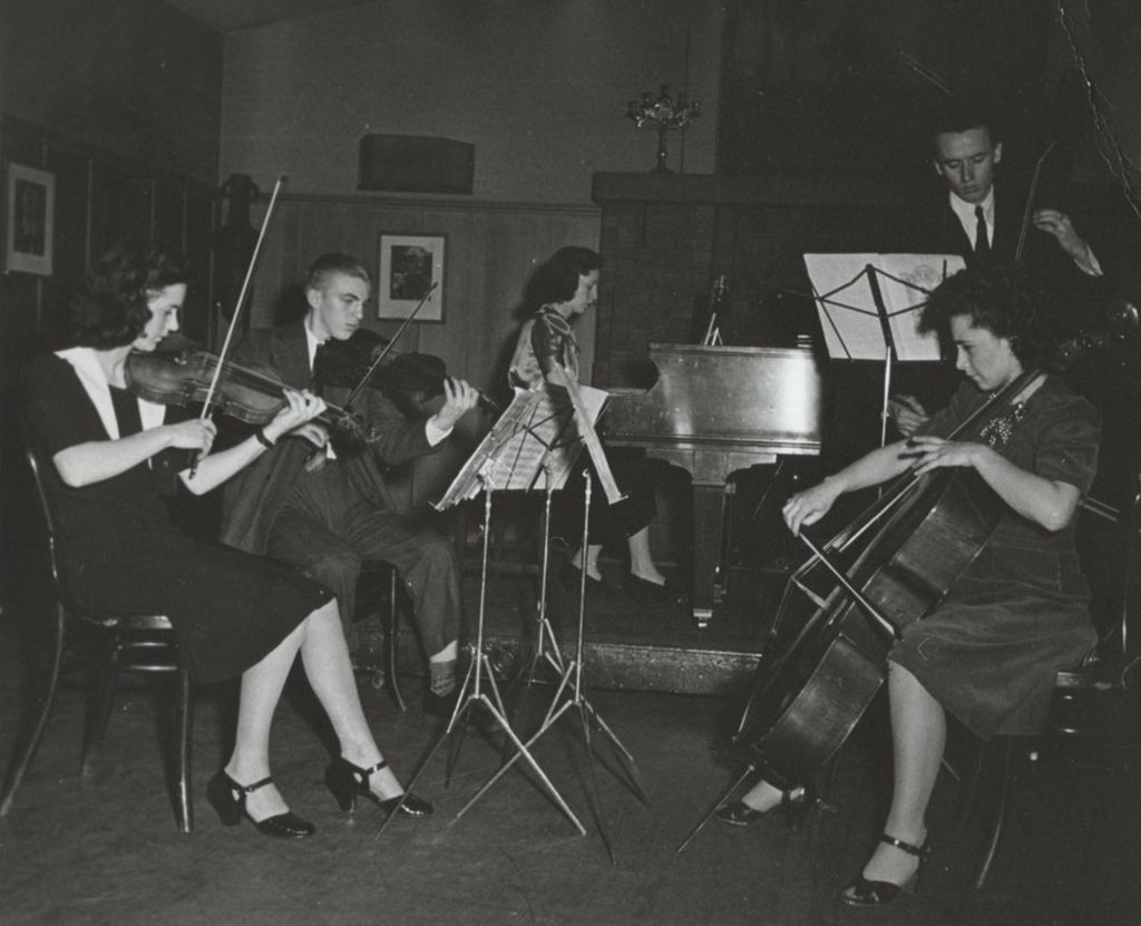 Piano quintet playing at Hull-House Music School