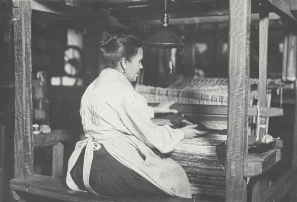 Miniature of Woman weaving at loom in Hull-House Labor Museum