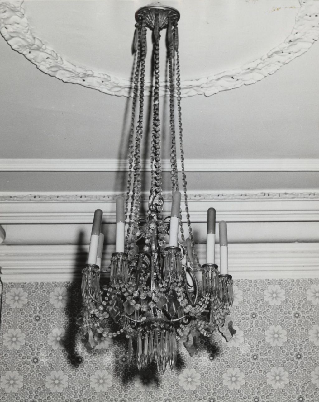 Miniature of A chandelier in Hull Mansion