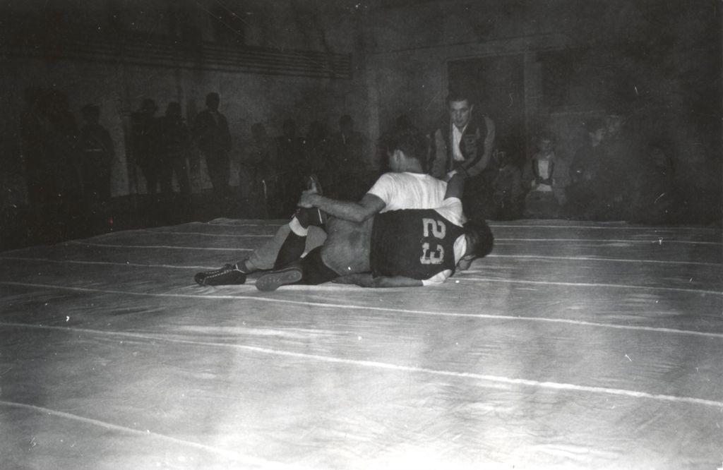 Miniature of Wrestlers in Hull-House gymnasium