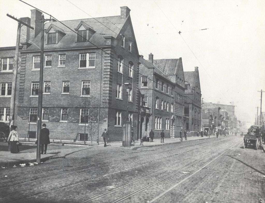Street scene featuring Hull-House complex looking north on Halsted at Gilpin Pl