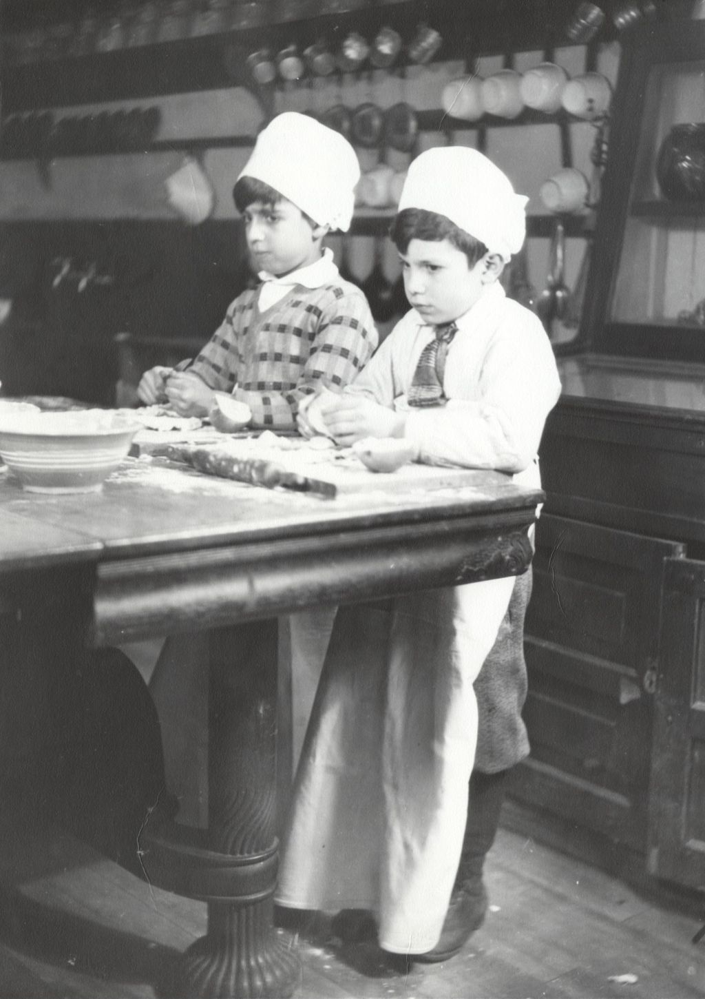 Miniature of Two boys in cooking class
