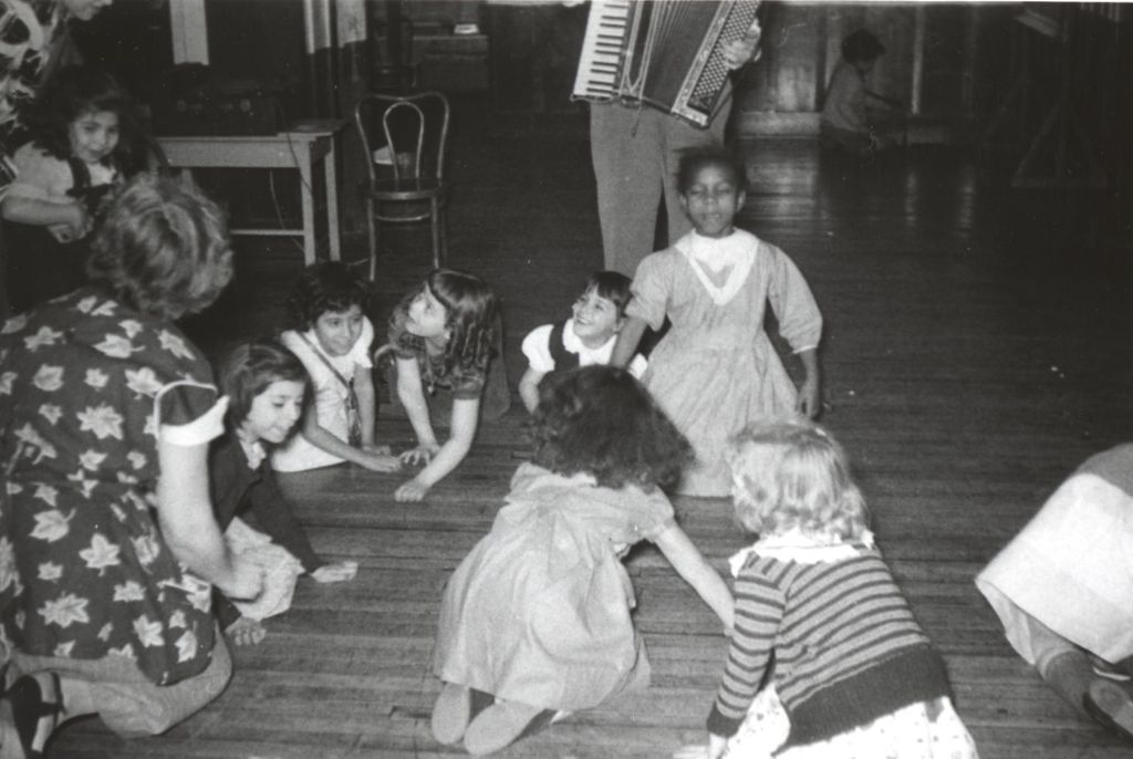 Miniature of Girls playing in circle on floor