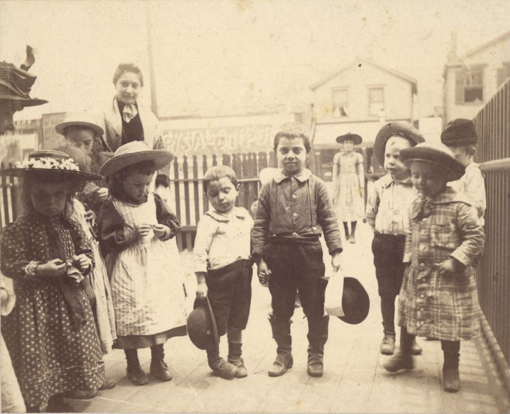 Children in Hull-House front yard
