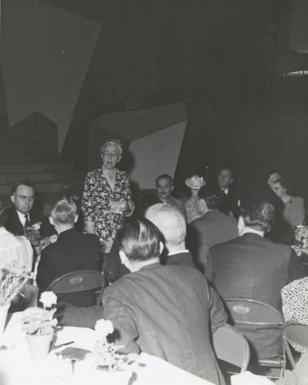 Louise DeKoven Bowen addresses attendees at 1941 Hull-House Annual Dinner