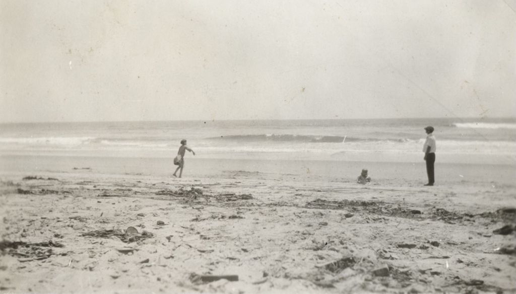Beach photographed during Jane Addams' trip to Mexico