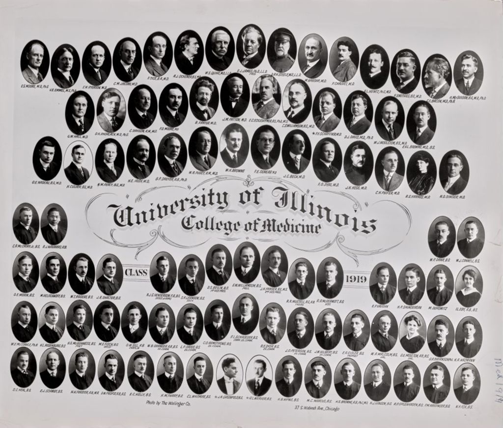 Miniature of 1919 graduating class, University of Illinois College of Medicine