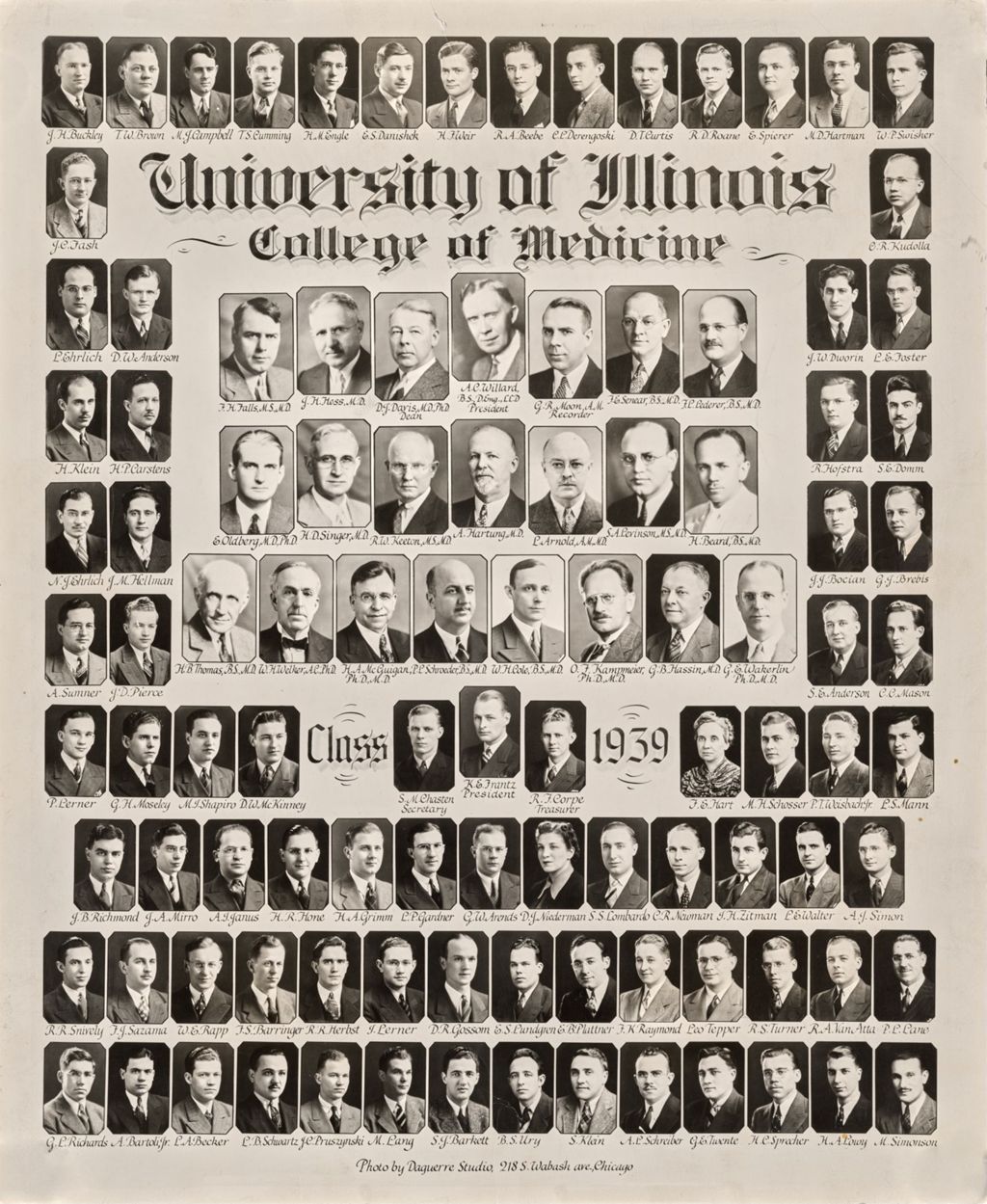 Miniature of 1939 graduating class, University of Illinois College of Medicine
