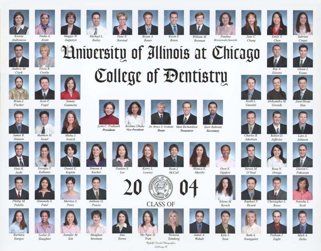 Miniature of 2004 graduating class, University of Illinois College of Dentistry