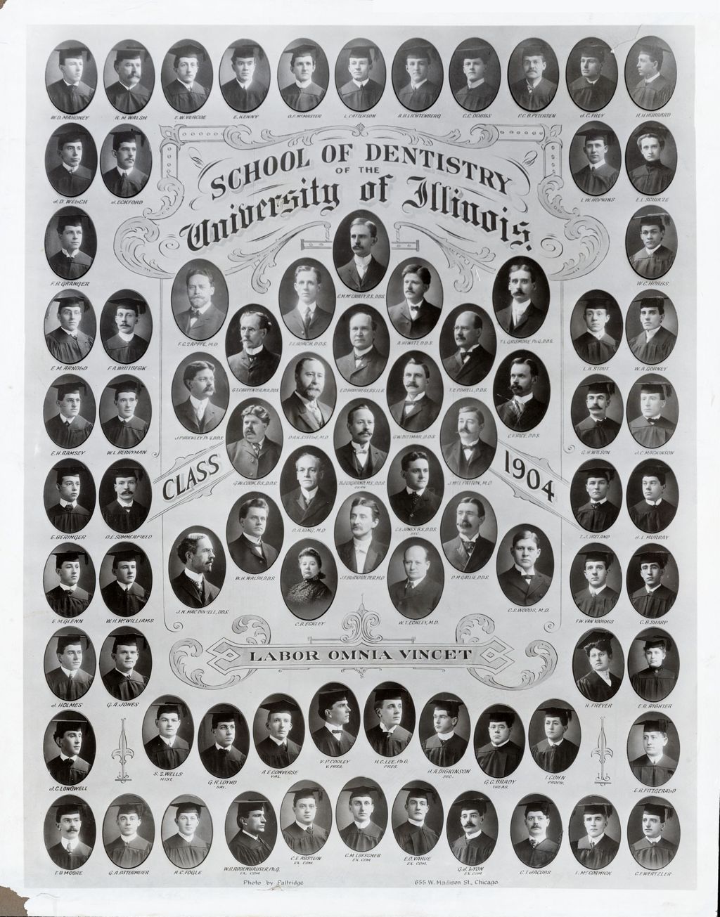 Miniature of 1904 graduating class, University of Illinois College of Dentistry
